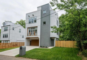 Lux East Nash-Hot Tub & Rooftop Patio